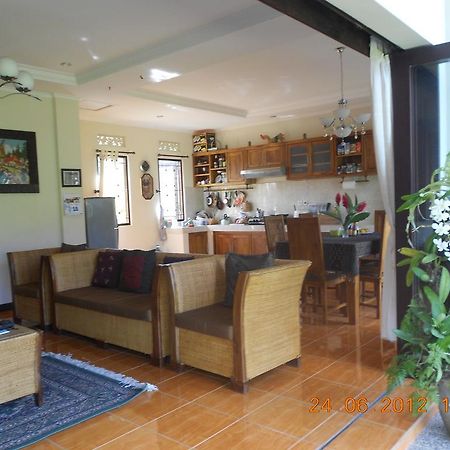 Villa Jasmine B&B อูบุด ภายนอก รูปภาพ