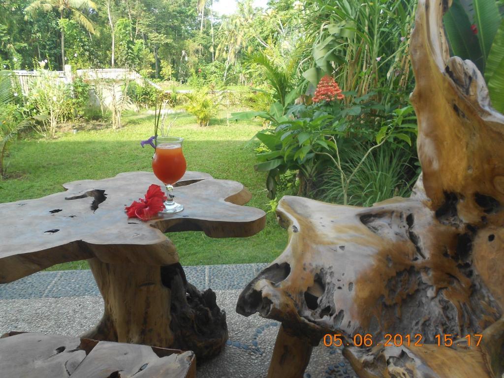 Villa Jasmine B&B อูบุด ภายนอก รูปภาพ